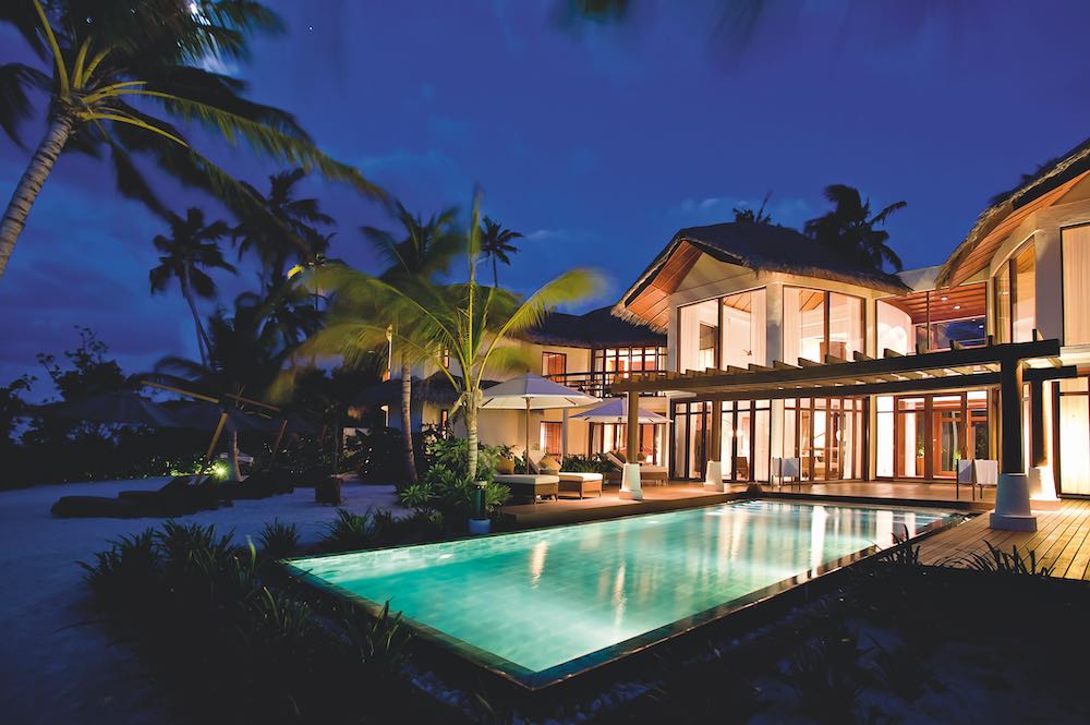 Presidential Beach Villa at Constance Halaveli, view 5